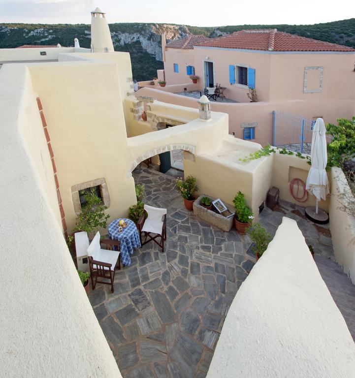 Abramis Apartment Mitata
