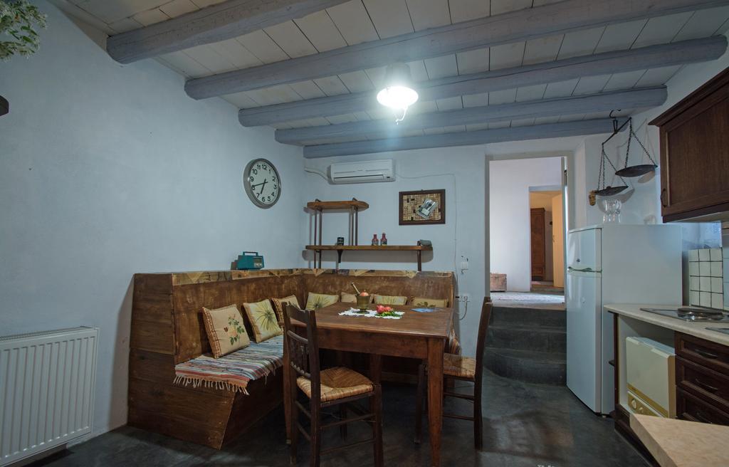 Apartament Abramis Mitáta