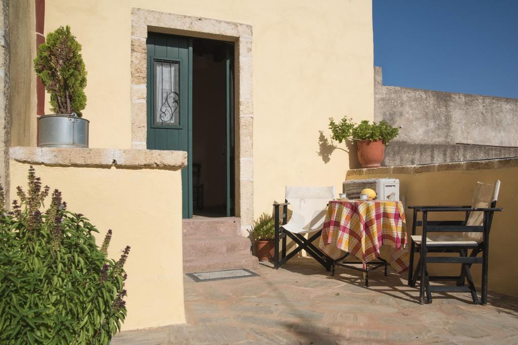 Apartament Abramis Mitáta
